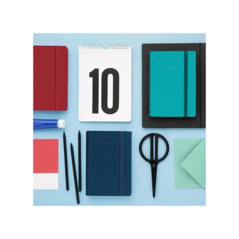 Agenda giornaliera 2026 Quo Vadis Daily 17 Prestige Silk — 12x17 cm nero o rosso, 37601426MQ